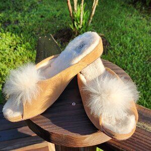 New  Ugg Yvett (chestnut) slippers size 12.